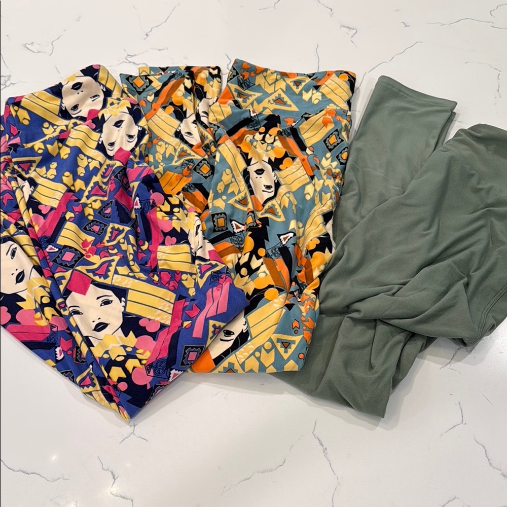 3 LuLaRoe Disney leggings